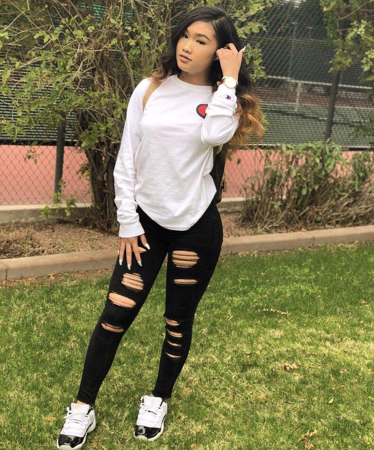 Trendy Outfits For School 2022 on Stylevore Trendy Outfits For School 2022 on Stylevore