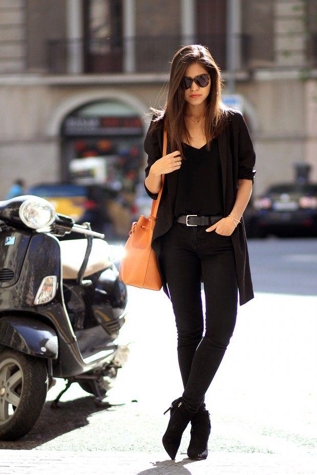 Bucket Bag Trend, Black Jeans with V-Neck Top, Slim-fit Jeans Outfit: Black Jeans,  Trench coat,  Jeans For Girls  