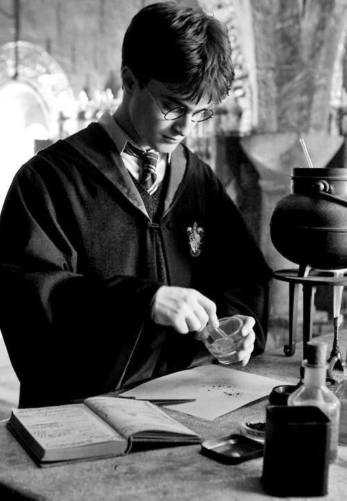 Daniel Radcliffe Still Photo From Harry Potter Part 7 Films: 