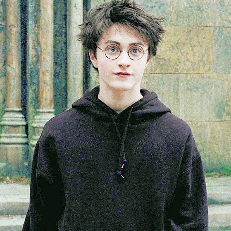 Harry Potter and the Deathly Hallows. Harry Potter and the movie where his hair was perfect