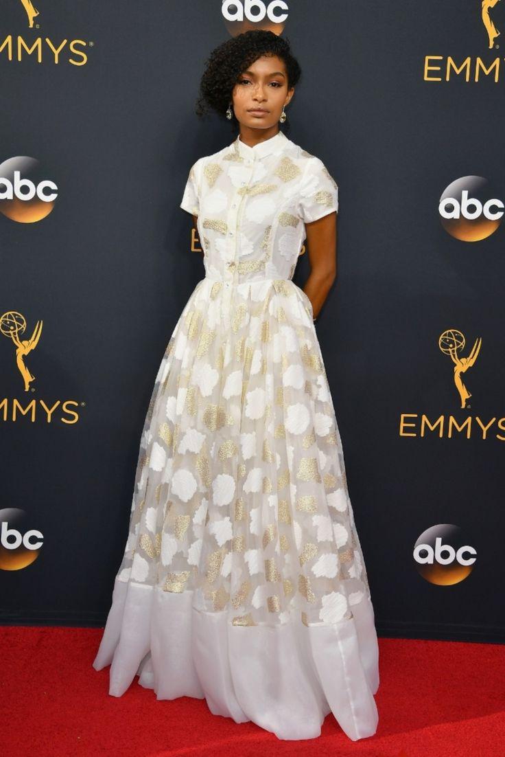 The Fug Girls: 17 Best and Worst Dressed Celebs at the 2016 Emmys: 