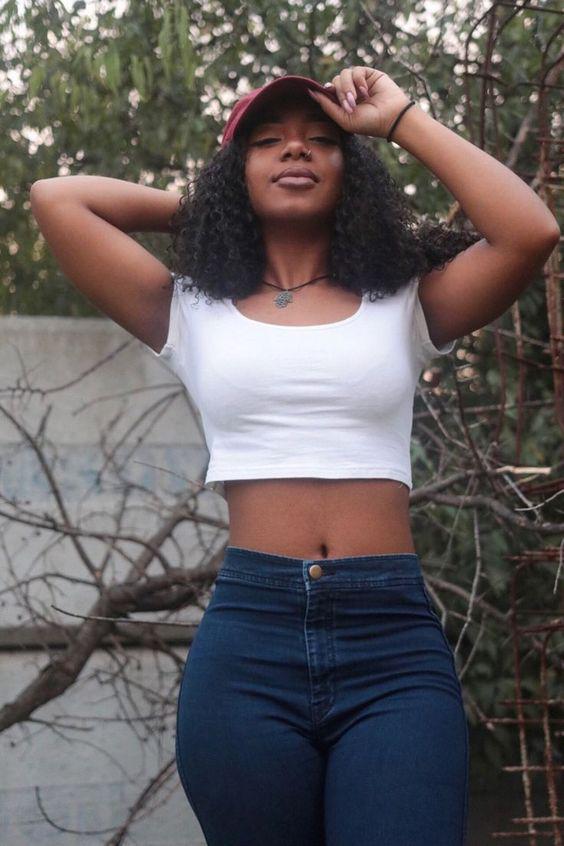 burgundy crop top outfit