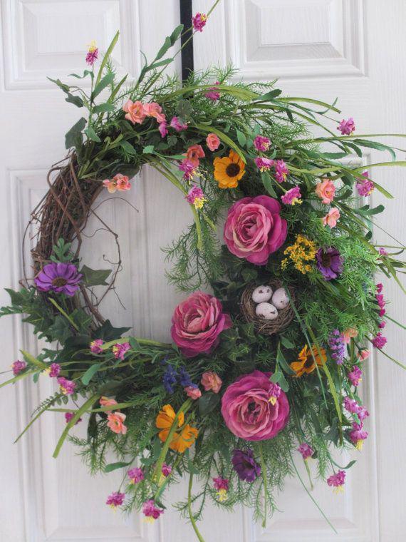May door wreath: Christmas Day,  Christmas decoration,  Flower Bouquet,  Floral design,  Artificial flower  