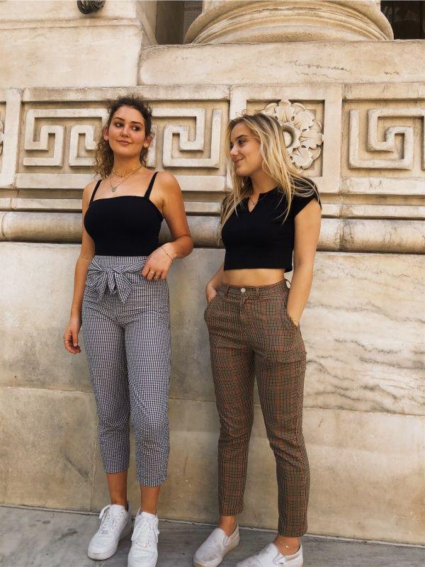 Urban Outfit Mom jeans: Vintage clothing,  Street Outfit Ideas  