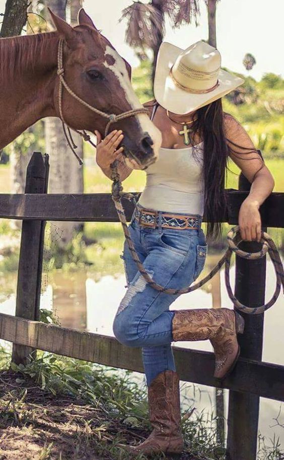 Cowgirl Western wear, Cowboy boot on ...