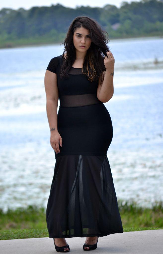 Plus size sexy, Party Outfit Plus-size clothing, Plus-size model: Clothing Ideas,  Maxi dress,  Plus size outfit,  Long Dress,  Curvy Girls  