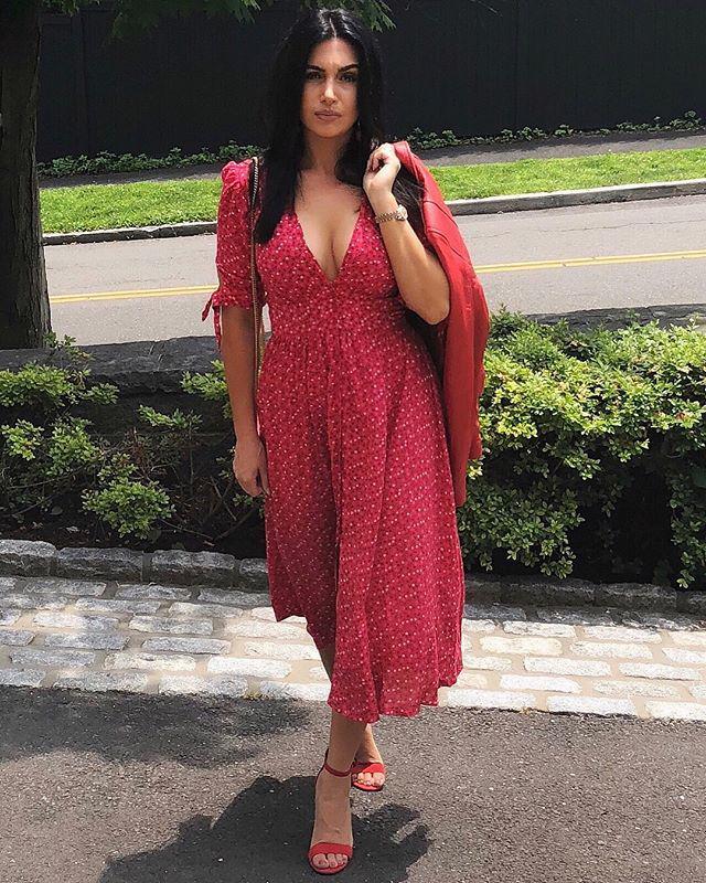 Molly qerim sexy