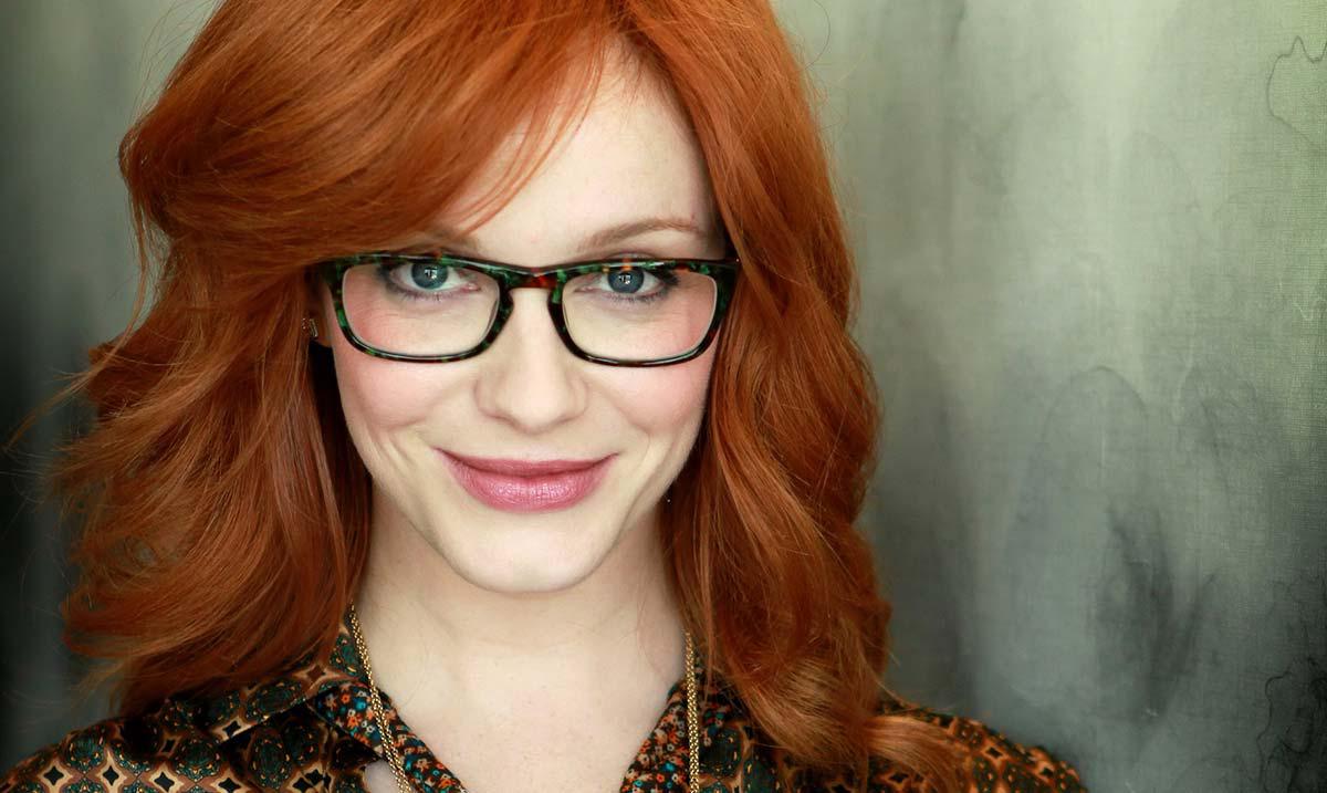 11 Lessons From Christina Hendricks About Having Big Boo: 