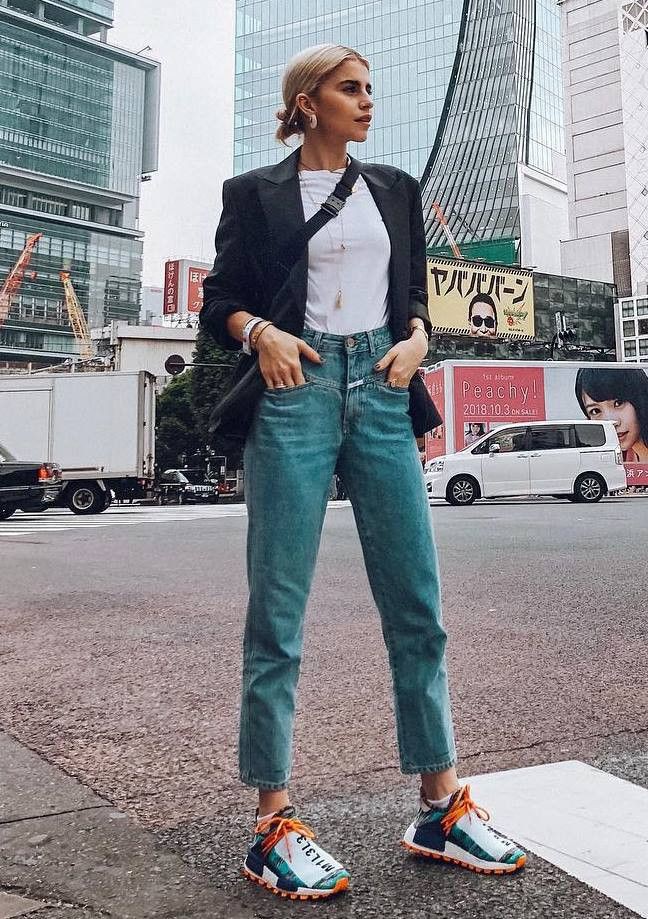 Caroline Daur,  Mom jeans: Red Carpet Dresses,  Mom jeans,  Street Outfit Ideas  