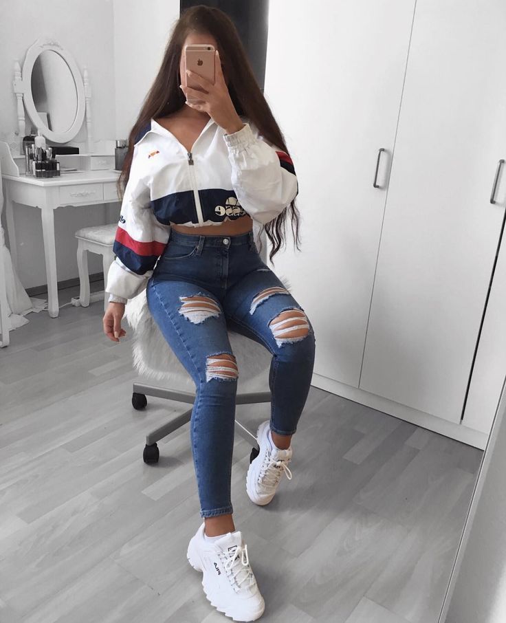 Outfits tumblr 2019, Casual wear, Grunge fashion: Ripped Jeans,  Fashion Nova,  Grunge fashion,  Baddie Outfits  