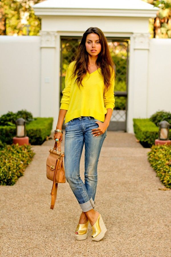 yellow shirt outfit women's