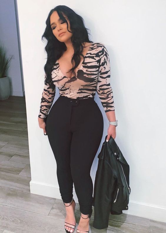 Fashion model, Claire Sulmers, Plus-size model: Plus-Size Model,  Fashion Nova,  Birthday outfits,  Claire Sulmers  