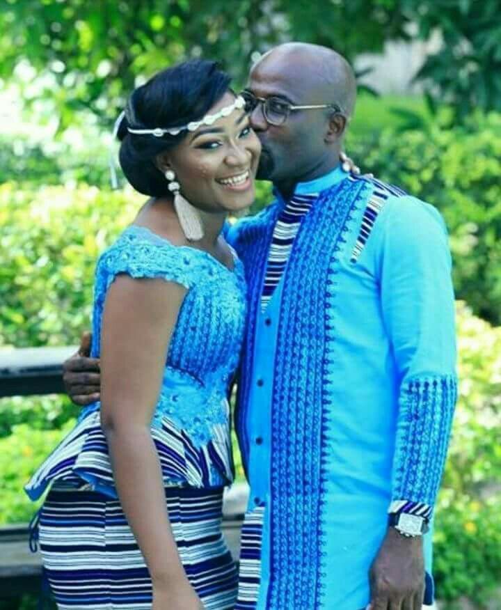 Africain mariage traditionnel 2019: Kente cloth,  Matching African Outfits  