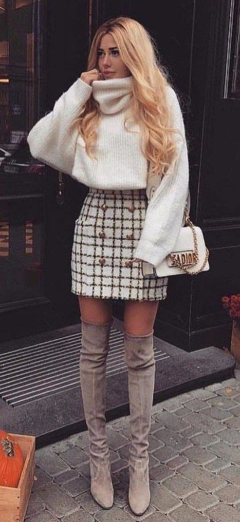 Thigh High Boots Outfit Street Style Ideas: 