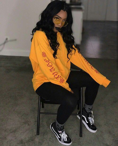 Yellow hoodie outfit baddie: Baddie Outfits  