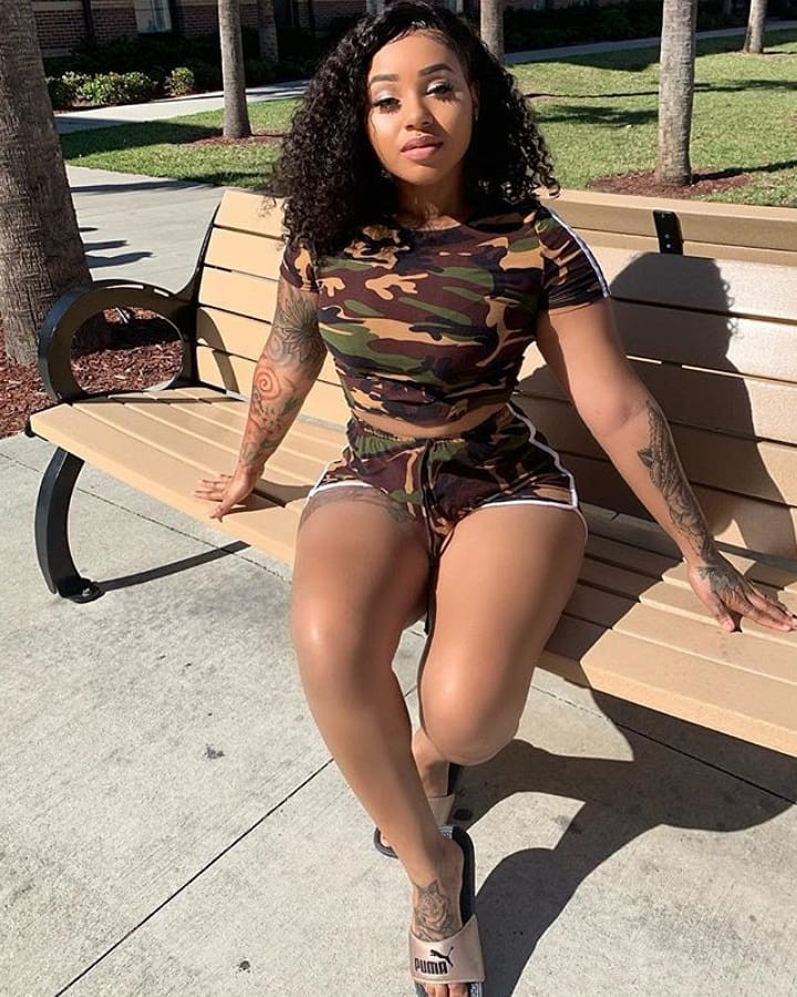 Black Girl Human leg,  Photo caption: Hot Girls,  Curvy Teen  