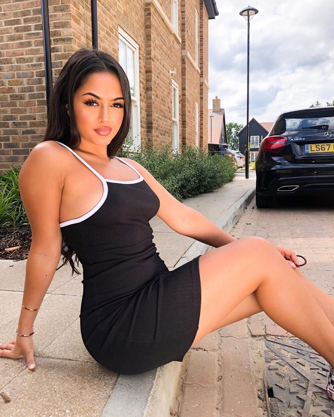 Thick Girl's  Human leg,  Photo shoot: Hot Girls,  Casual Sporty Outfits,  Negz Negar  