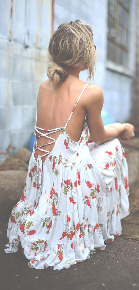 Cute flowy summer dresses: Backless dress,  Beach Vacation Outfits,  Floral Outfits  
