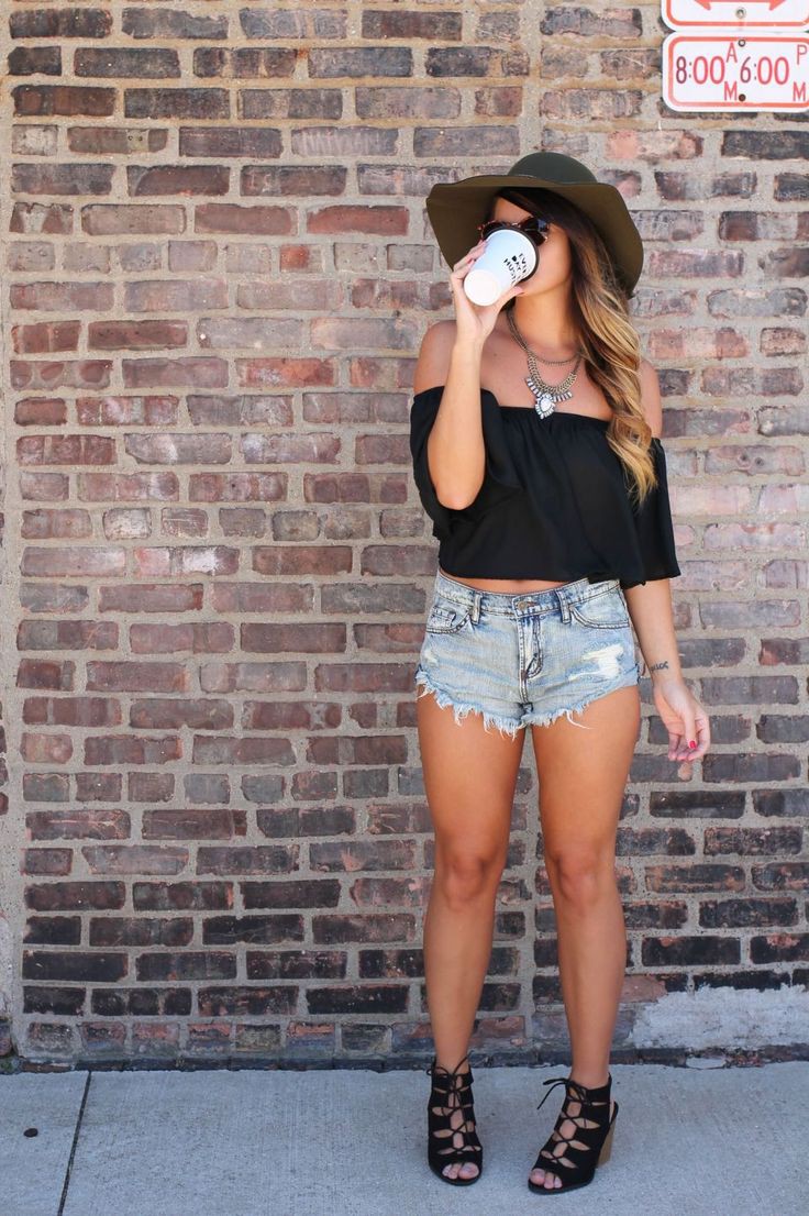 Black crop top and denim shorts: Crop top,  Beach Vacation Outfits,  Jeans Short,  Sand Top,  Blue Shorts  