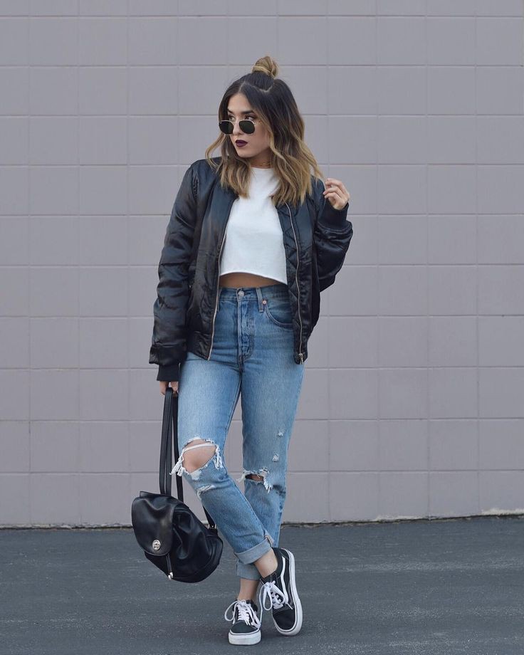 Street fashion,  Ripped jeans: Ripped Jeans,  Crop top,  High waist jeans outfit,  Flight jacket  