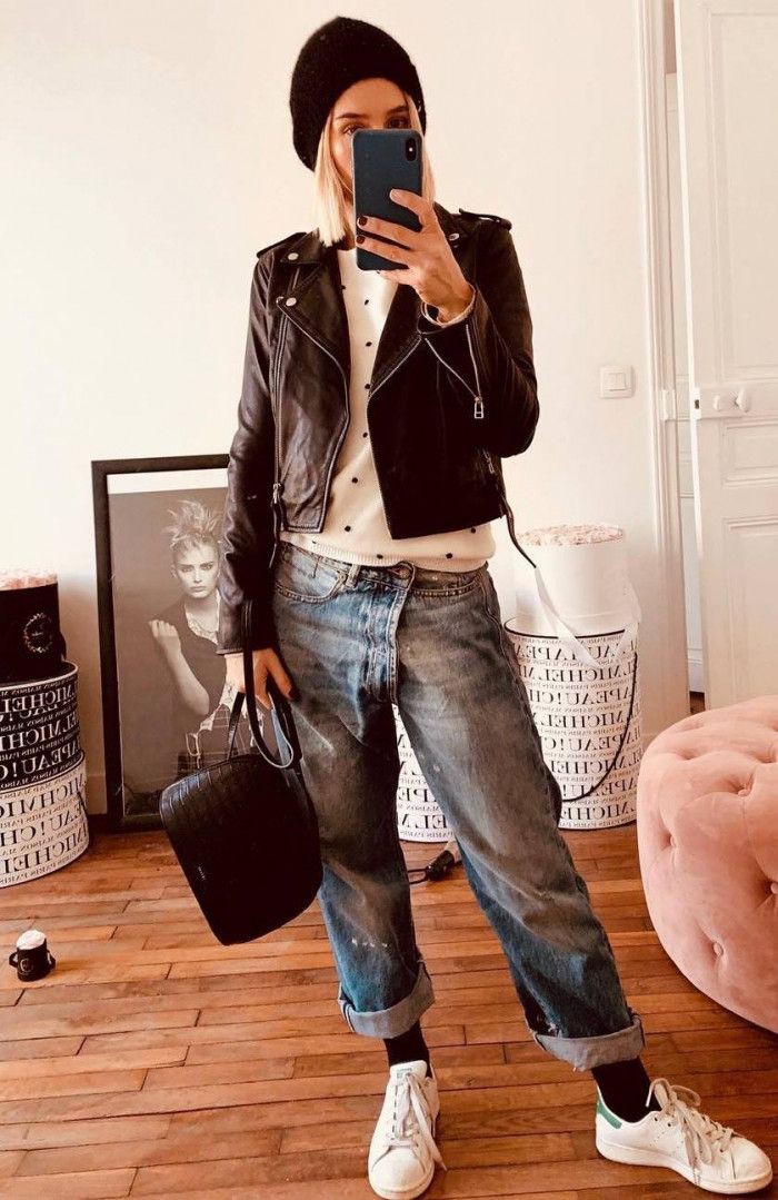 Jean chaussette basket: Leather jacket,  Sports shoes,  Street Outfit Ideas  