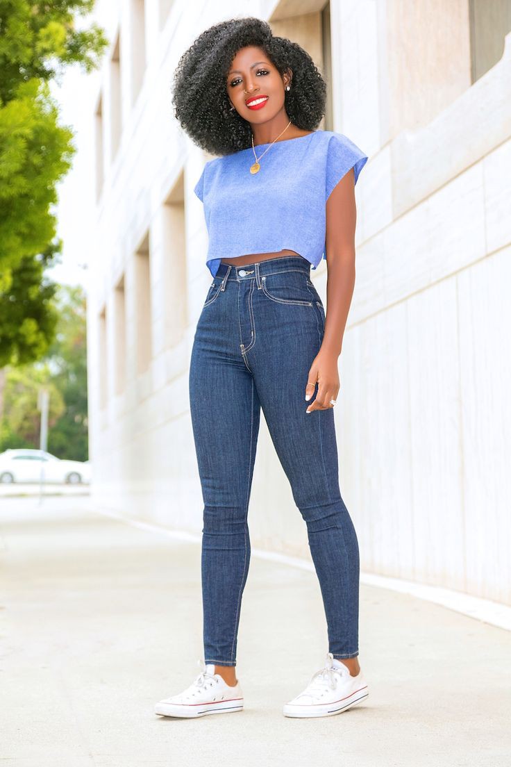 high waist jean and crop top