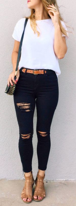 Black Jeans Outfit Summer: Ripped Jeans,  Black Jeans Outfit,  Slim-Fit Pants,  Mom jeans,  Capri pants  