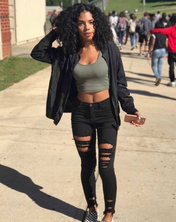 High school baddie outfits with leggings: Dark skin,  Slim-Fit Pants,  Swag outfits  