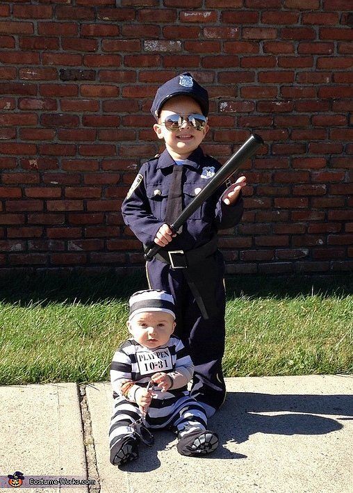 Brother sister halloween costumes: Halloween costume,  Helpers Day Outfits,  Police Costume  