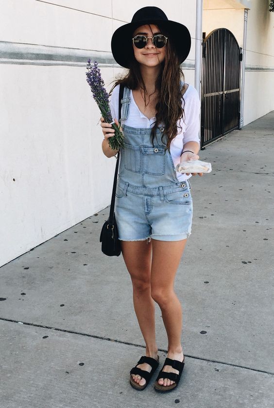 black birkenstocks outfit