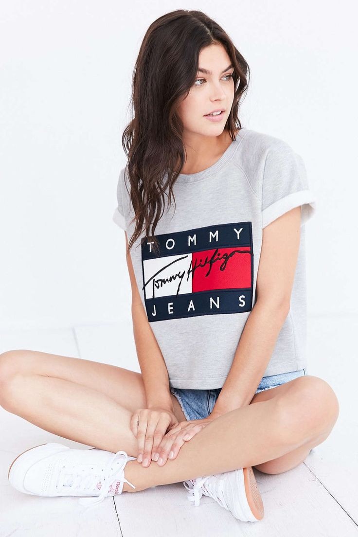 tommy jeans crop top