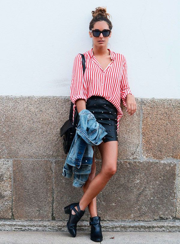 Striped Shirt with Black Skirt for Teenagers: 