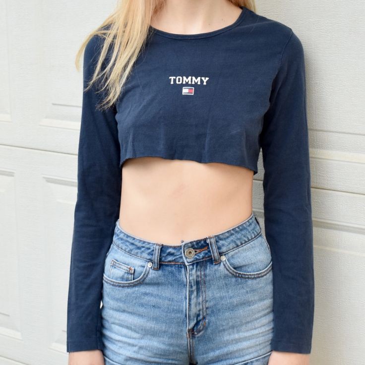 tommy hilfiger crop top outfit