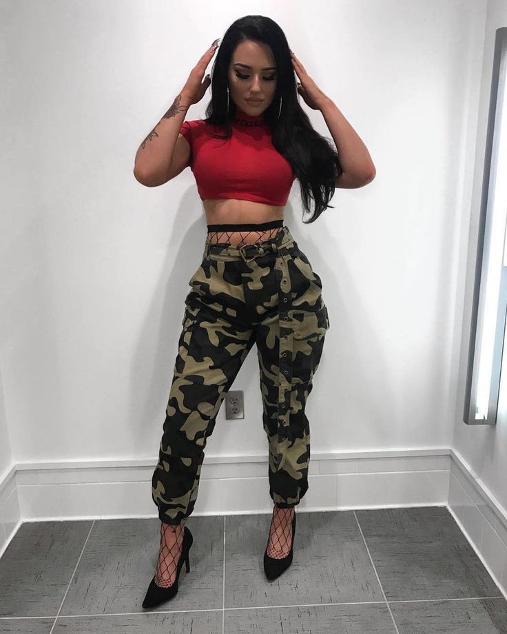 Military Look For Girls, 1018-001010-0002-011, Capri pants: Crop top,  Slim-Fit Pants,  Capri pants,  Military Outfit Ideas  