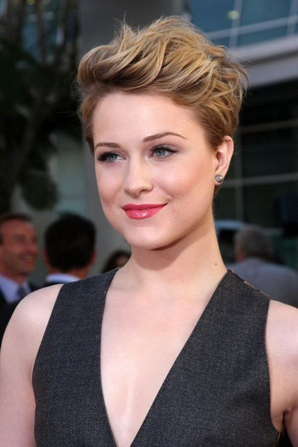 Short Hairstyles For Round Faces And Thin Hair on Stylevore