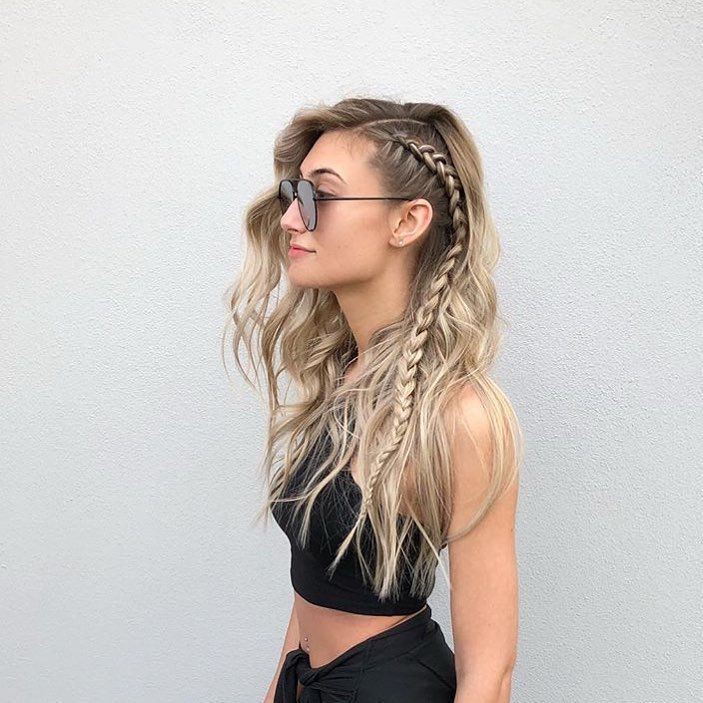Hairstyle For College Students Girls on Stylevore