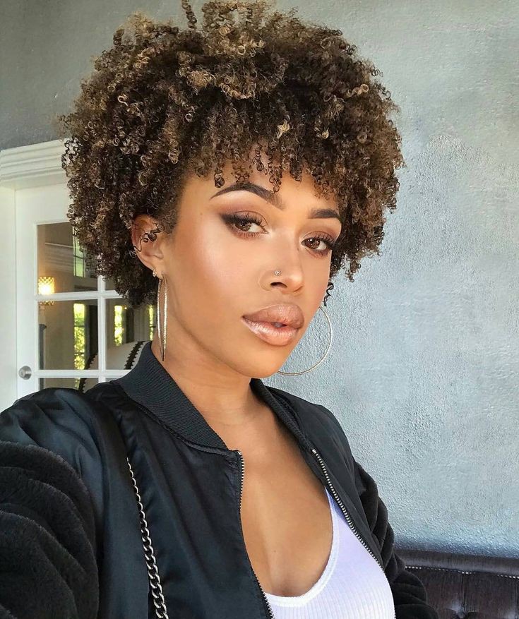 Black Woman Short Natural Curly Hairstyles on Stylevore