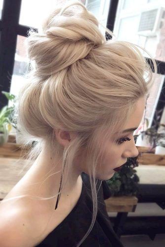 Easy hairstyles for college girls on Stylevore