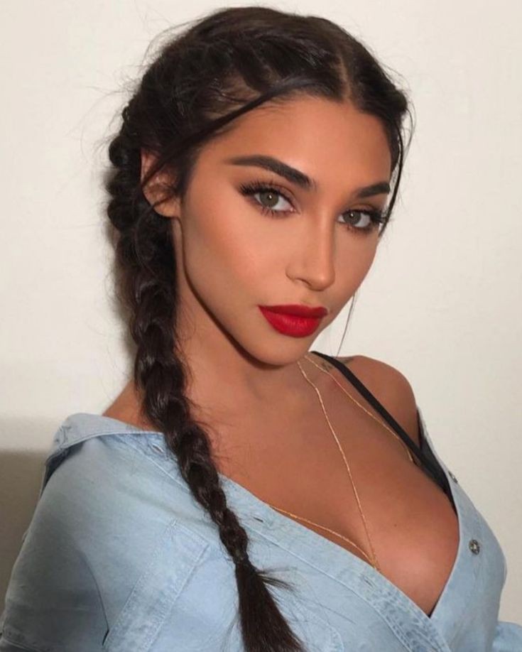 Most Liked Dark Skin Makeup: Scott Disick,  Kourtney Kardashian,  Television show,  Hailee Steinfeld,  Disc jockey,  Chantel Jeffries,  African Girl Makeup  