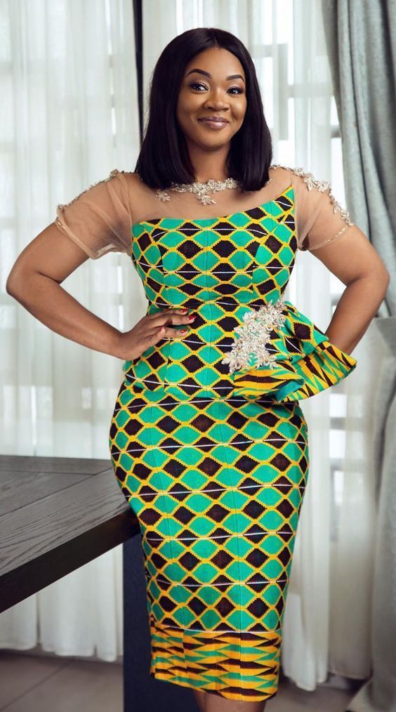 Kente short dress styles, Kente cloth: African Dresses,  Aso ebi,  Maxi dress,  Kente cloth,  Hairstyle Ideas,  Ankara Outfits  