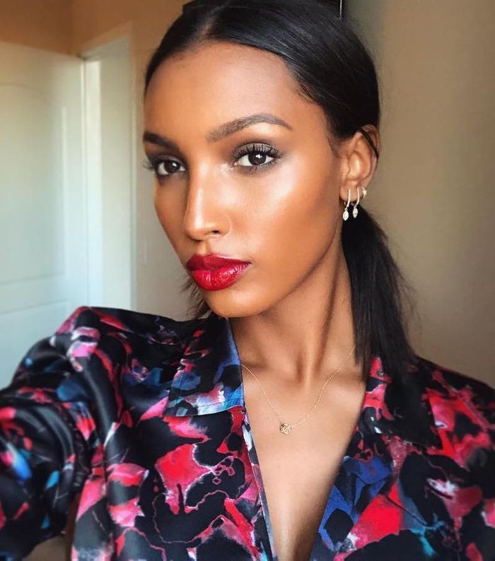 Best Black Girl Makeup With Red Lipstick: JASMINE TOOKES,  Martha Hunt,  African Girl Makeup,  Lindsay Ellingson  