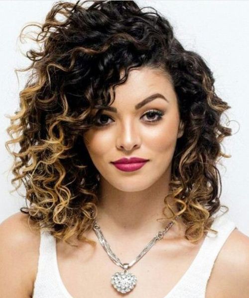 15 Attractive Short Wavy Hairstyles for Women in 2023  The Trend Spotter