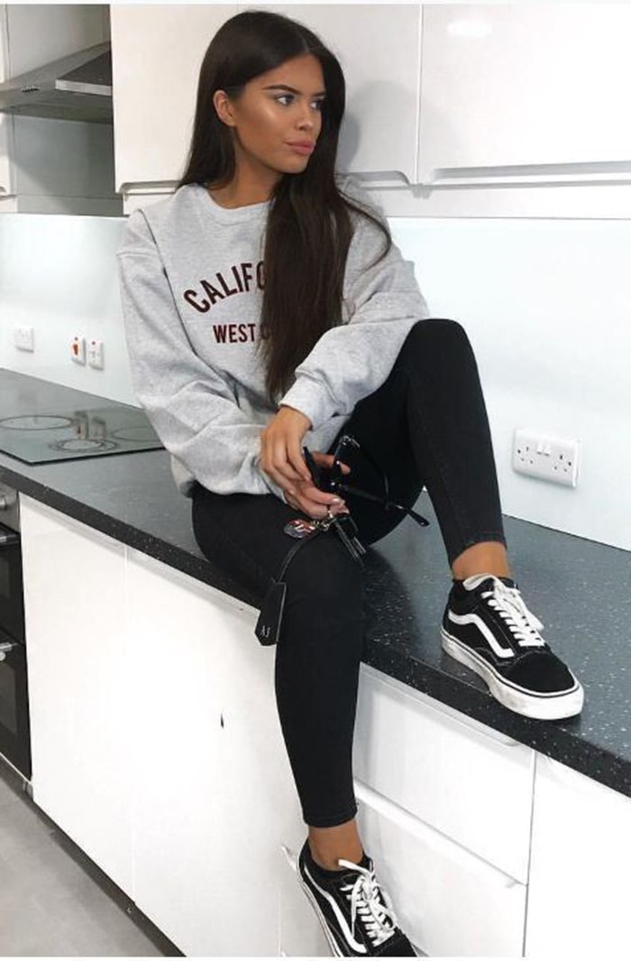 Fashionable Ways To Wear Vans on Stylevore
