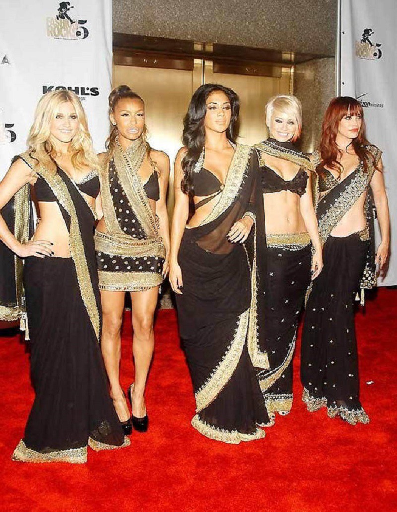 Hottest Pictures of Hollywood Actress In Saree: Red Carpet Dresses,  Taylor Swift,  Naomi Campbell,  Hollywood Celebrities In Saree  