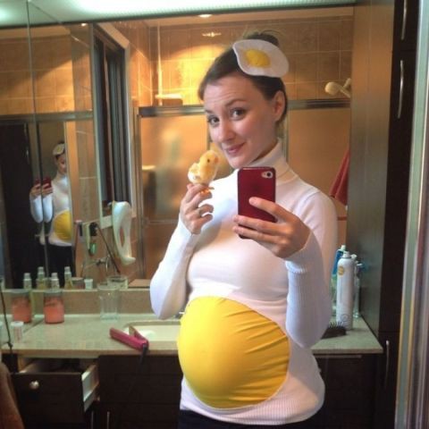Funny Pregnant Halloween Costumes: Halloween costume,  party outfits,  Maternity clothing,  Halloween Costumes Pregnant  