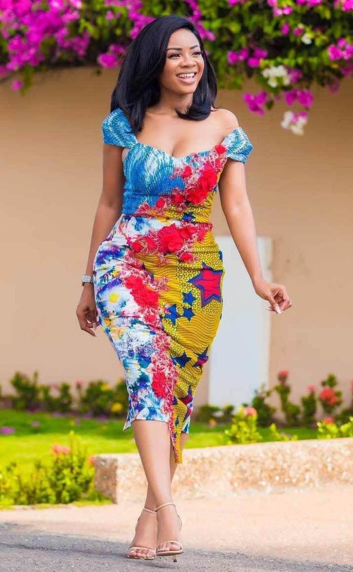 Look classic like Serwaa Amihere in Ankara dress: Television presenter,  Ankara Dresses,  Serwaa Amihere,  Joselyn Dumas,  GHOne TV,  Maame Serwaa,  Ankara Short Gown  