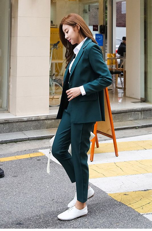 Formal Suit Street Fashion: Power Suit  