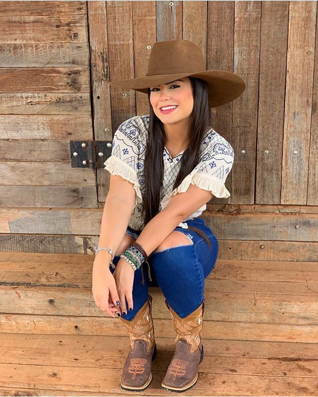 Western Outfit Ideas In Cowgirl Boots And Jeans on Stylevore