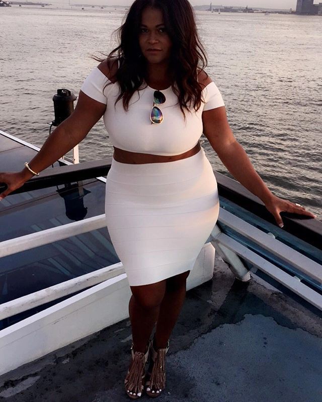 Off The Shoulder, Plus-size model: party outfits,  Cocktail Dresses,  Plus size outfit,  Plus-Size Model,  instafashion,  Plus-Size Birthday Outfit  