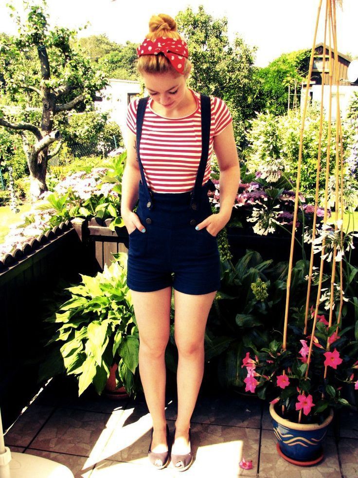 Teenage Girl Cute Outfits With Suspenders: Retro style,  Suspenders  